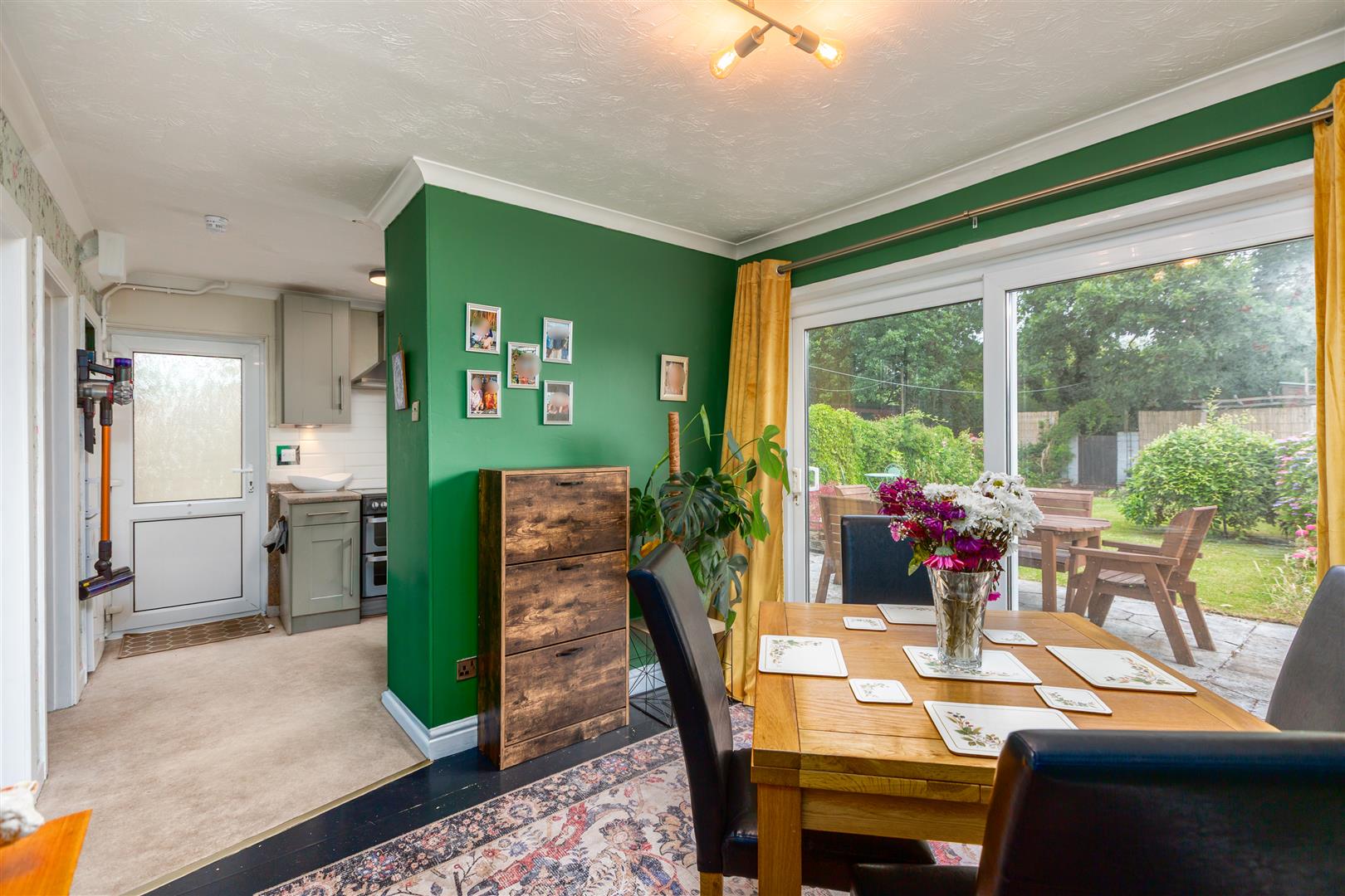 Caegar, Llanelli, SA14 9NR